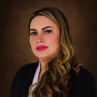 Juliany González, agente de seguros de vida licenciada en Florida